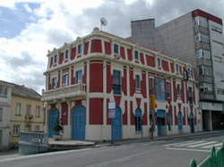 Casa da Cultura Poeta Manuel María e Biblioteca Salgado Toimil